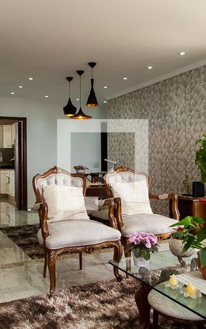 Apartamento à venda com 200m², 3 quartos e 2 vagasSala