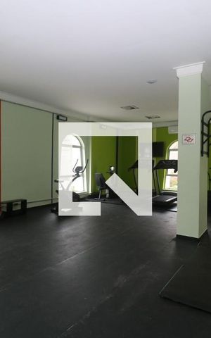 Apartamento à venda com 200m², 3 quartos e 2 vagas Apartamento à venda com 200m², 3 quartos e 2 vagasAcademia