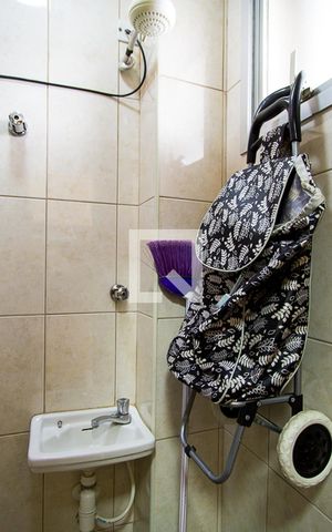 Apartamento à venda com 200m², 3 quartos e 2 vagasBanheira de Serviço