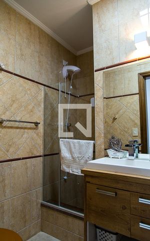 Apartamento à venda com 200m², 3 quartos e 2 vagasBanheiro Social