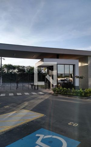 Apartamento para alugar com 43m², 2 quartos e 1 vaga Apartamento para alugar com 43m², 2 quartos e 1 vagaFachada e portaria