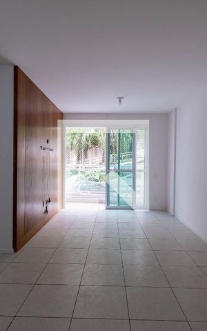 Apartamento à venda com 101m², 3 quartos e 2 vagas Apartamento à venda com 101m², 3 quartos e 2 vagasSala