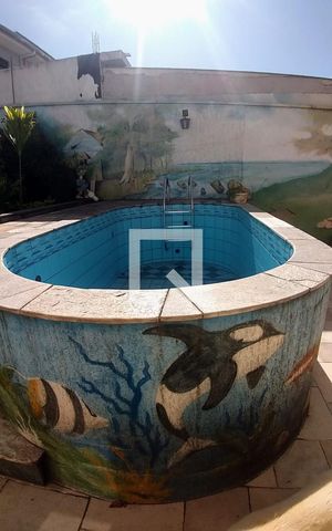 Casa à venda com 278m², 3 quartos e 4 vagasPiscina