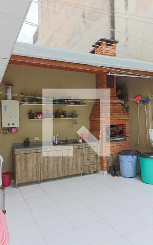 Casa à venda com 195m², 3 quartos e 4 vagas Casa à venda com 195m², 3 quartos e 4 vagasLavanderia / Churrasqueira