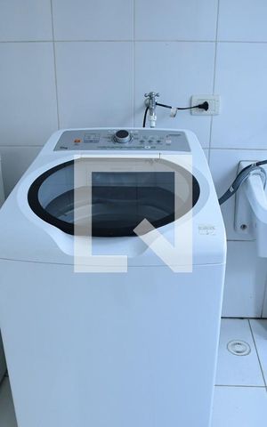 Casa de condomínio para alugar com 330m², 4 quartos e 4 vagasLavanderia