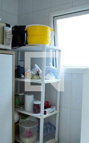 Casa de condomínio para alugar com 330m², 4 quartos e 4 vagasDespensa