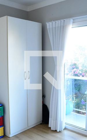 Casa de condomínio para alugar com 330m², 4 quartos e 4 vagasQuarto 2 