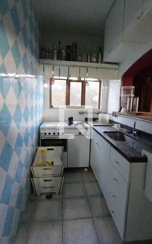 Casa à venda com 370m², 4 quartos e 4 vagas Casa à venda com 370m², 4 quartos e 4 vagasÁrea Gourmet