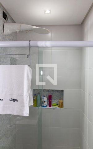 Casa à venda com 380m², 3 quartos e 2 vagasBanheiro da Suíte 2