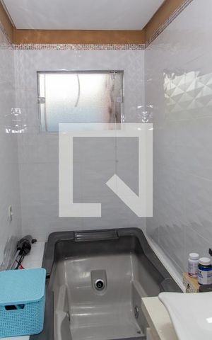 Casa à venda com 380m², 3 quartos e 2 vagasBanheiro da Suíte 1