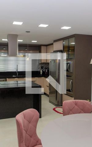 Casa à venda com 380m², 3 quartos e 2 vagasCozinha