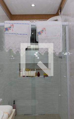 Casa à venda com 380m², 3 quartos e 2 vagasBanheiro da Suíte 1