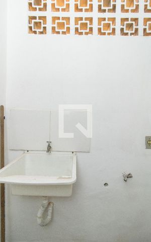 Casa para alugar com 40m², 1 quarto e sem vaga Casa para alugar com 40m², 1 quarto e sem vagaÁrea de Serviço