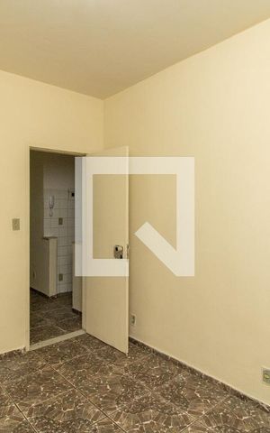 Casa para alugar com 40m², 1 quarto e sem vaga Casa para alugar com 40m², 1 quarto e sem vagaQuarto