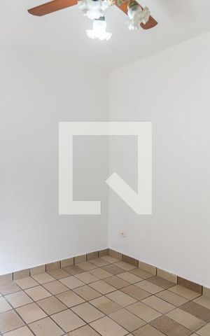 Casa à venda com 200m², 3 quartos e 2 vagas Casa à venda com 200m², 3 quartos e 2 vagasSala de Jantar