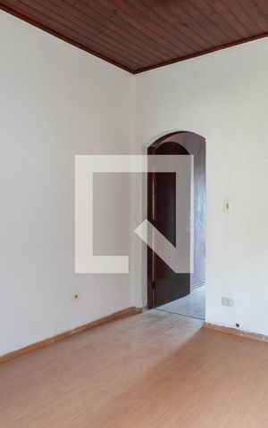Casa à venda com 200m², 3 quartos e 2 vagas Casa à venda com 200m², 3 quartos e 2 vagasQuarto 3