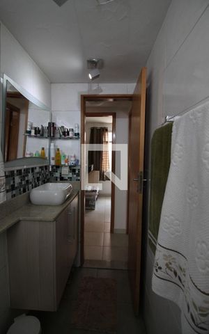 Apartamento à venda com 48m², 2 quartos e 1 vagaBanheiro Social