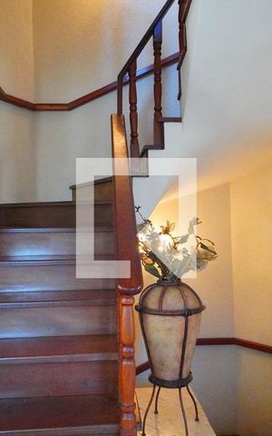 Apartamento à venda com 252m², 4 quartos e 4 vagasAcesso a segundo andar 