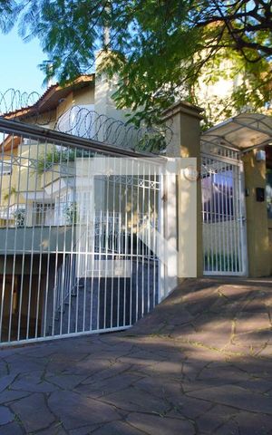 Apartamento à venda com 252m², 4 quartos e 4 vagasFachada
