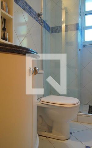 Apartamento à venda com 252m², 4 quartos e 4 vagasBanheiro Corredor