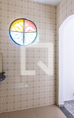 Casa para alugar com 130m², 3 quartos e 3 vagas Casa para alugar com 130m², 3 quartos e 3 vagassuíte