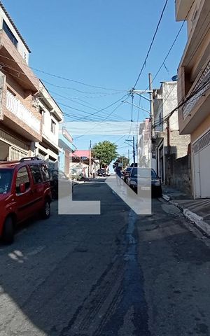 Casa à venda com 250m², 3 quartos e 6 vagas Casa à venda com 250m², 3 quartos e 6 vagasVista da Rua