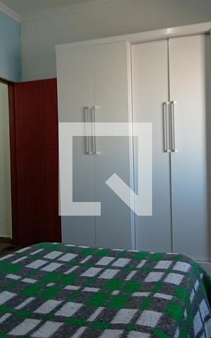 Casa à venda com 250m², 3 quartos e 6 vagas Casa à venda com 250m², 3 quartos e 6 vagasQuarto 2