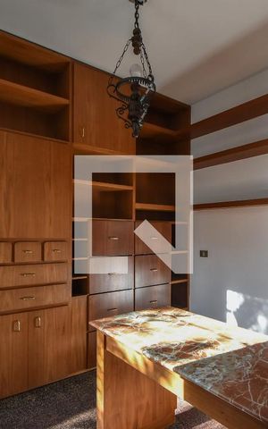 Casa à venda com 281m², 3 quartos e 2 vagasEscritório 