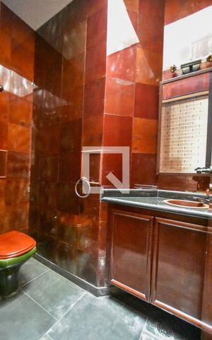 Casa à venda com 281m², 3 quartos e 2 vagasLavabo