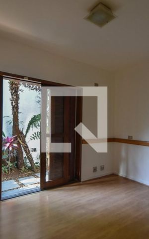 Casa à venda com 281m², 3 quartos e 2 vagasSuíte 03