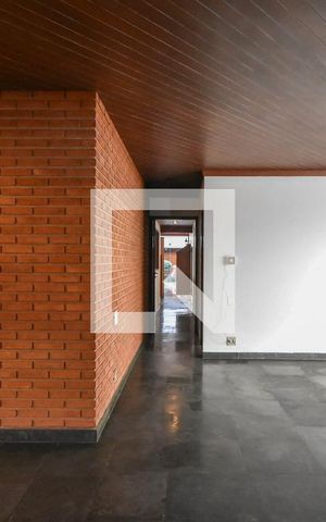 Casa à venda com 281m², 3 quartos e 2 vagasSala 02
