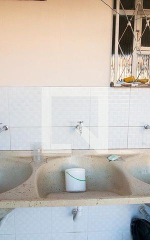 Casa à venda com 300m², 3 quartos e 3 vagas Casa à venda com 300m², 3 quartos e 3 vagasDetalhe