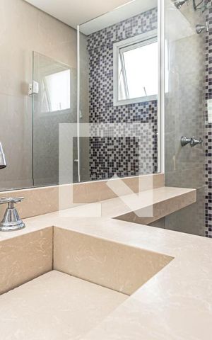 Apartamento à venda com 62m², 2 quartos e 1 vaga Apartamento à venda com 62m², 2 quartos e 1 vagaBanheiro Social