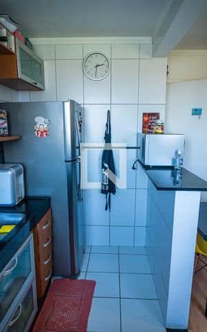 Apartamento à venda com 46m², 2 quartos e 1 vaga Apartamento à venda com 46m², 2 quartos e 1 vagaCozinha e Área de Serviço