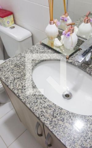 Apartamento à venda com 105m², 3 quartos e 2 vagasDetalhe do banheiro