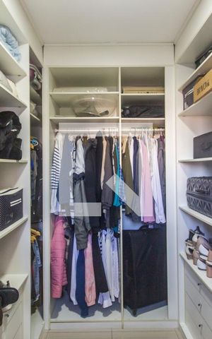 Apartamento à venda com 105m², 3 quartos e 2 vagasCloset da suíte