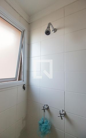 Apartamento à venda com 105m², 3 quartos e 2 vagasDetalhe do banheiro