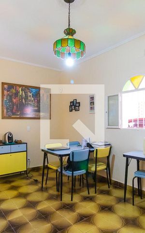 Casa à venda com 410m², 3 quartos e 3 vagas Casa à venda com 410m², 3 quartos e 3 vagasSala de jantar