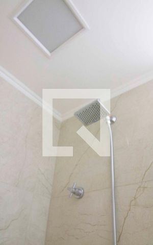 Apartamento para alugar com 65m², 2 quartos e 2 vagasChuveiro