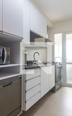 Apartamento para alugar com 65m², 2 quartos e 2 vagasCozinha
