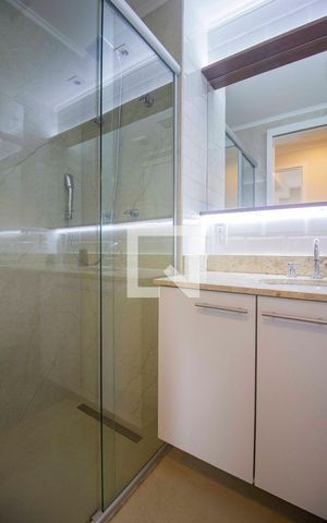 Apartamento para alugar com 65m², 2 quartos e 2 vagasBanheiro