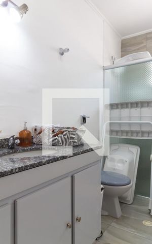 Apartamento para alugar com 72m², 2 quartos e 1 vaga Apartamento para alugar com 72m², 2 quartos e 1 vagaBanheiro