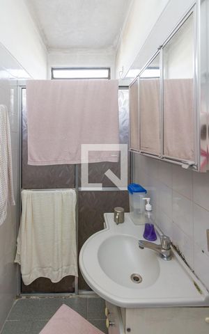 Casa à venda com 167m², 3 quartos e 5 vagas Casa à venda com 167m², 3 quartos e 5 vagasBanheiro