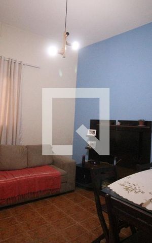 Casa para alugar com 330m², 5 quartos e 3 vagasSala