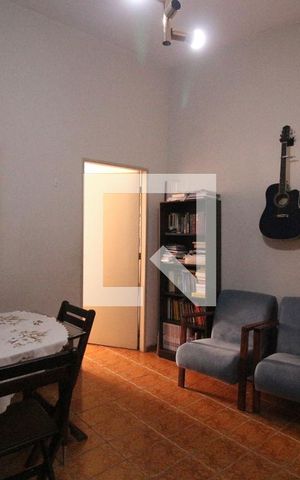 Casa para alugar com 330m², 5 quartos e 3 vagasSala