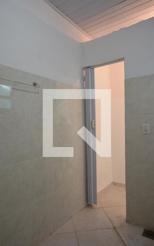 Casa para alugar com 100m², 3 quartos e 2 vagasBanheiro
