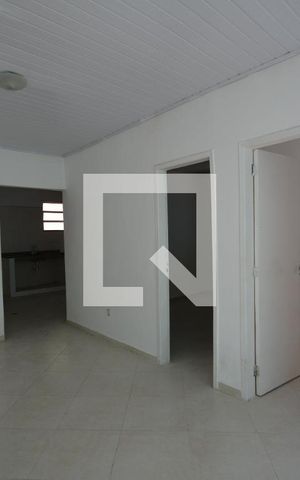 Casa para alugar com 100m², 3 quartos e 2 vagasSala