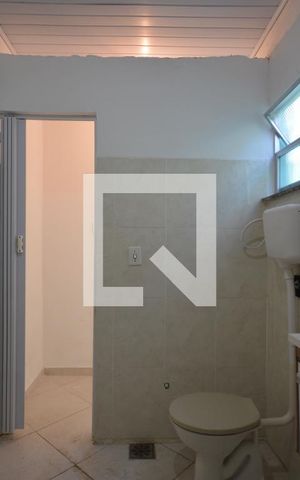 Casa para alugar com 100m², 3 quartos e 2 vagasBanheiro
