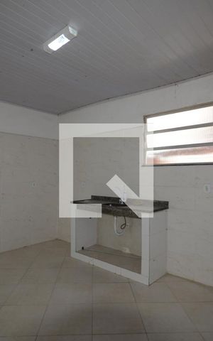 Casa para alugar com 100m², 3 quartos e 2 vagasCozinha