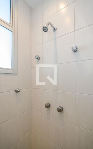 Apartamento à venda com 34m², 1 quarto e 1 vaga Apartamento à venda com 34m², 1 quarto e 1 vagaBanheiro